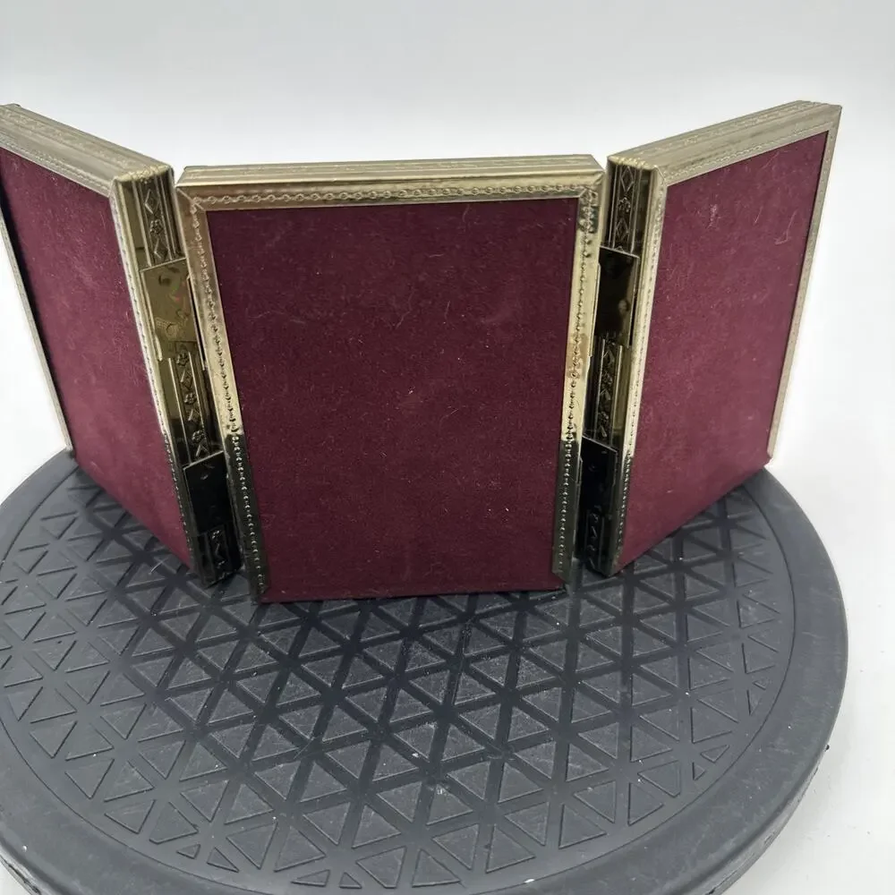 Vintage Tri-Fold 4.5”x3.5” Gold Ornate Design Picture Frame